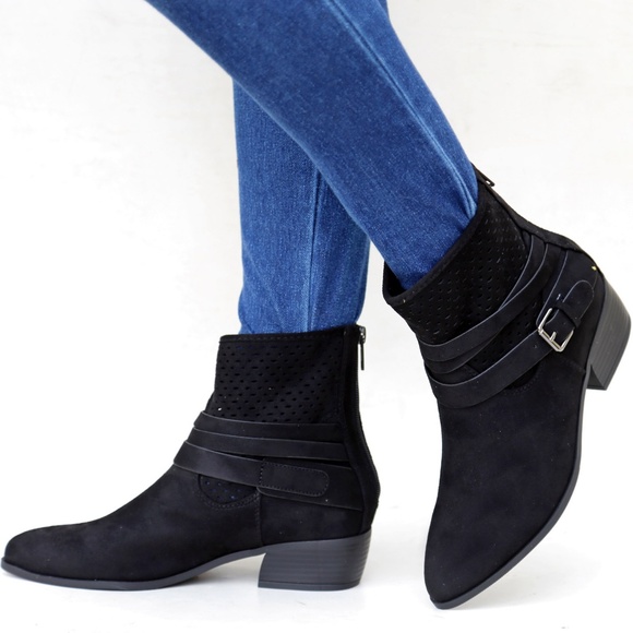 Black Western Strappy Low Heel Ankle Boots Bootie - Picture 2 of 3